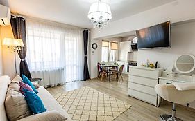 Sia'S Apartment